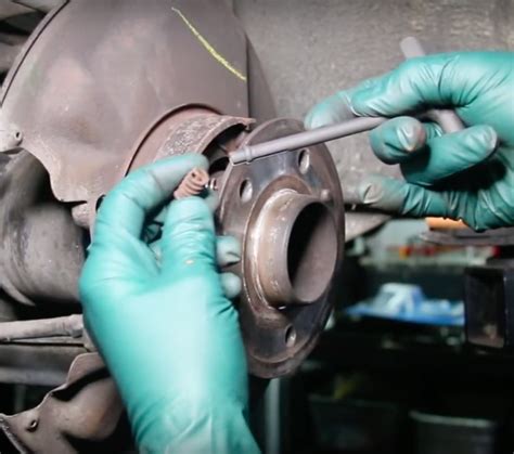 how to install brake shoes