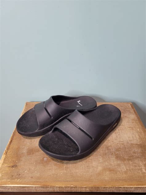 oofos slides women 5