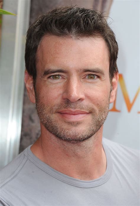 Vidéo : Scott Foley à Los Angeles le 29 mars 2014. - Purepeople