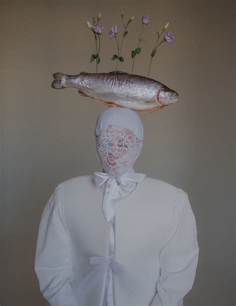 Гардероб: чем вдохновляется художница по костюмам Венера Казарова