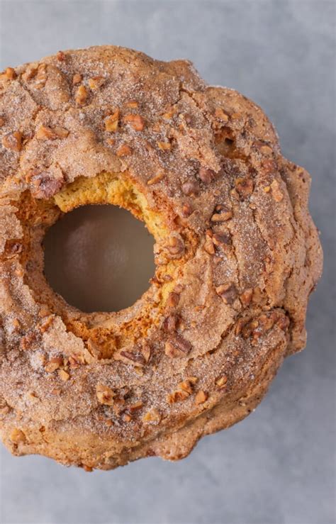 Cake Flour vs All Purpose Flour: Differences and How to Substitute