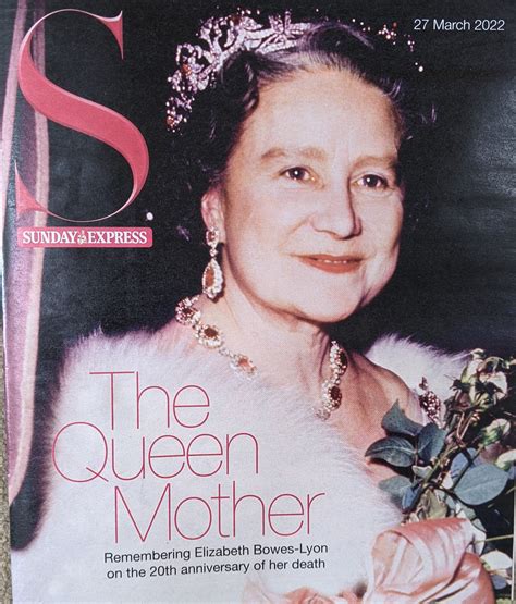 S EXPRESS UK MAGAZINE THE QUEEN ELIZABETH II MOTHER 20 YEARS SPECIAL