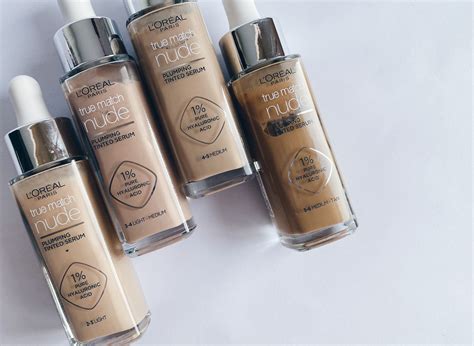Base True Match Nude con ácido hialurónico y Glow Mon Amour, piel