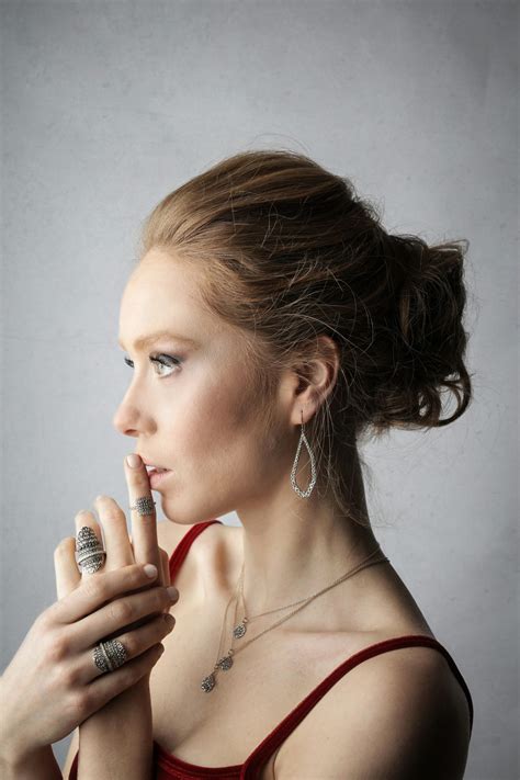 melina's bridal shop - Fashion Professional