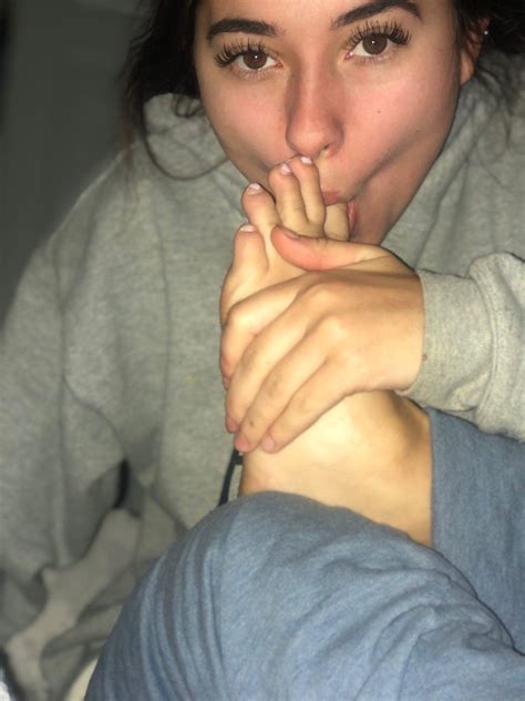 It’s a great morning to put my toes in my mouth 😛 : r/SelfWorship