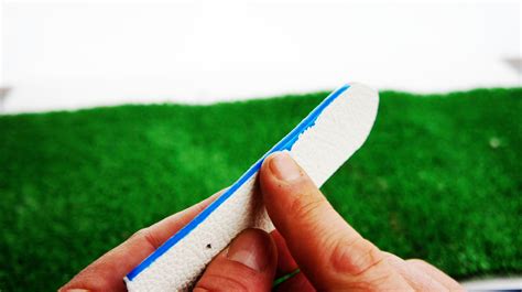 how to remove paint in leather 4