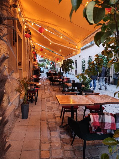 Motorola Edge 50 Pro Review: Best in Segment