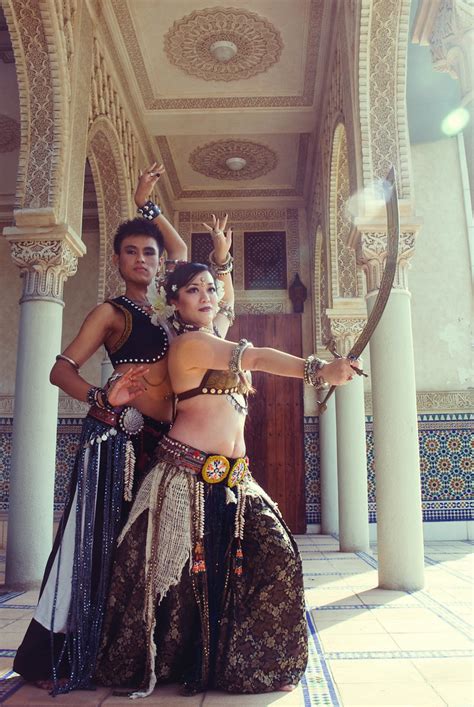 Environmental Portrait Photography | Belly Dancers at Moroccan Pavilion