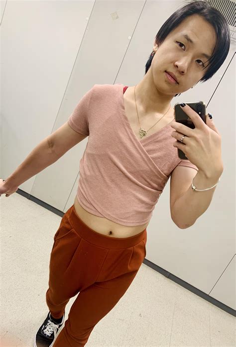 Why Does Wind Target my Tummy? :( : r/Androgynoushotties