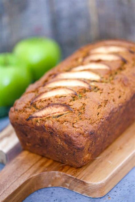 Healthy Apple Zucchini Bread - The Baking ChocolaTess