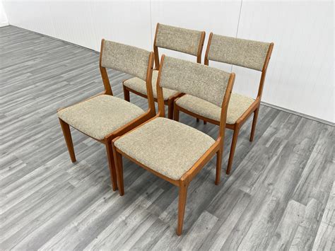 Style critics are raving about the newest johannes fabric exhibit 27