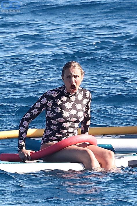 Cameron Diaz nude, pictures, photos, Playboy, naked, topless, fappening