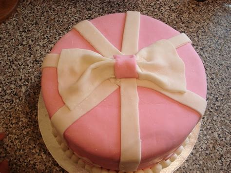 Fondant Bow Cake - Courtney's Sweets