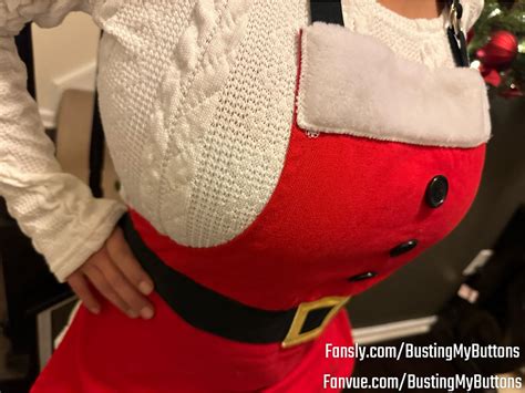 This explains why Santa is so Jolly🥰 : r/biggerthanhertorso