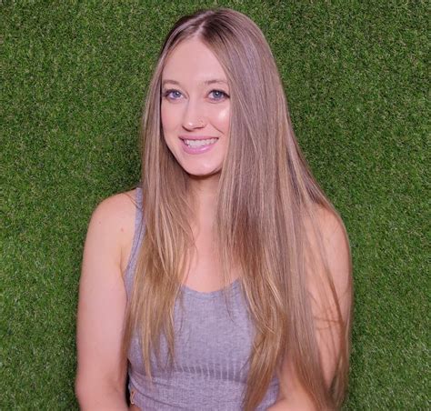 TW Pornstars - 2 pic. Alana Blaire. Twitter. Today at work 😁 doing my