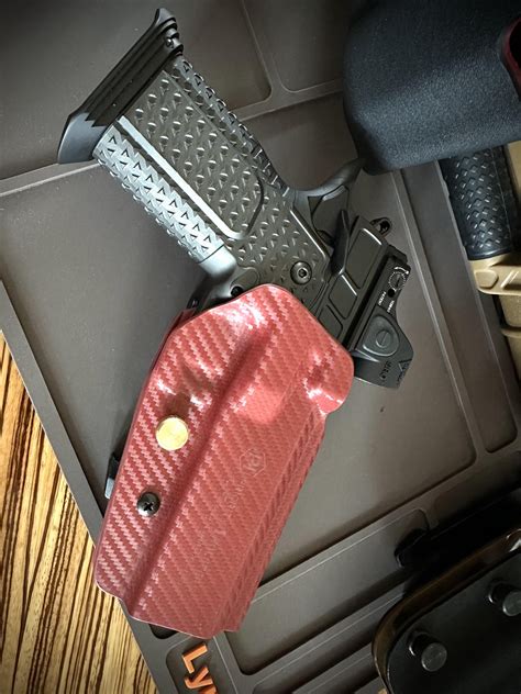 I bought all the 2011 holsters so you don’t have to. : r/2011