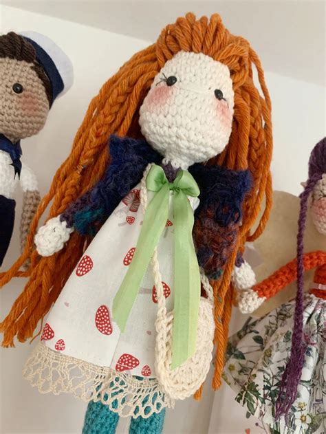 Saffron Nina Doll – Ray's Room
