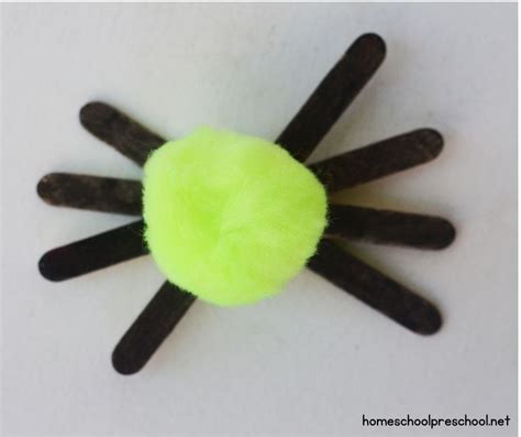 Easy Spider Craft for Preschoolers Using Popsicle Sticks