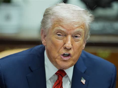 Ahora Donald Trump arremete contra el presidente de Colombia, Gustavo