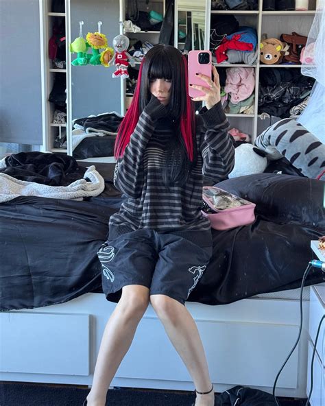 Nicole (@nicoleponyxo) • Instagram photos and videos