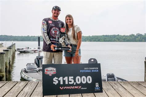 hatfield hammers  pound  ounce final day limit  win mlf tackle
