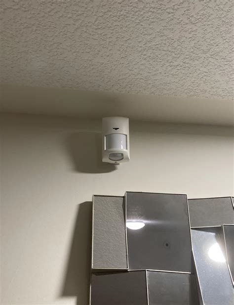 Could this be a camera in my Airbnb rental? : r/homedefense