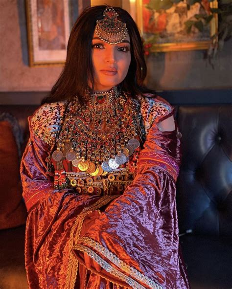 Pin di Víťa Valko su Afghan girls🇦🇫