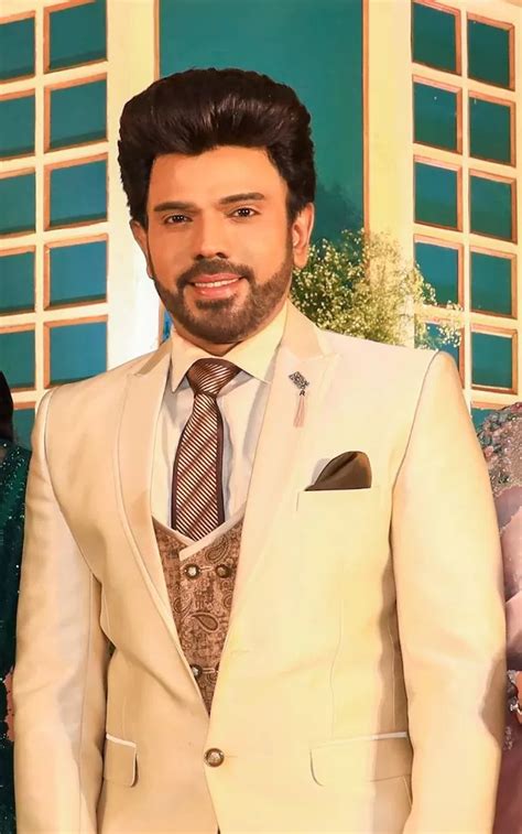 legend saravanan wikipedia biography age income family