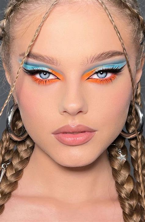 creative eyeshadow    wearable light bright blue