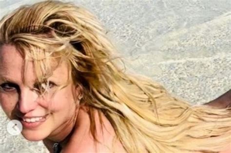 britney spears sets pulses racing  latest set  raunchy nude beach