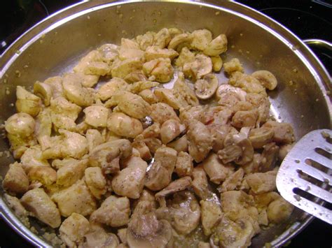 Learning As We Go: Low Fat Chicken and Mushroom Pasta Recipe