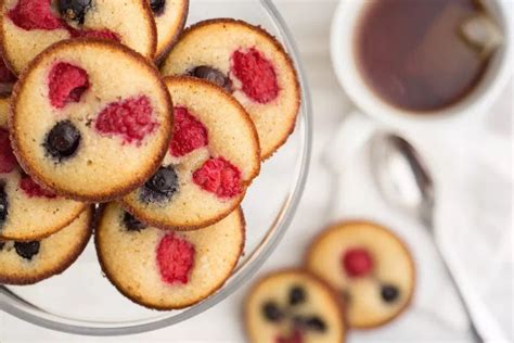 summer berry financier   world