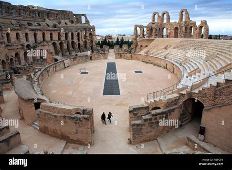 Roman amphitheatre (230-238), El Jem, Tunisia Stock Photo - Alamy
