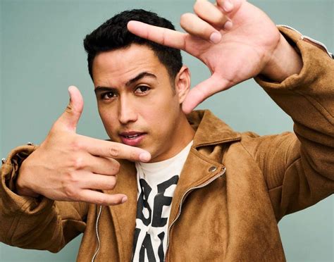 finding    favorite stories  actor julio macias