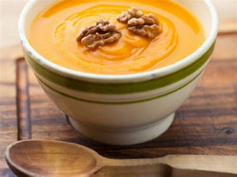 Classic Pumpkin Soup - Creamy & Delicious