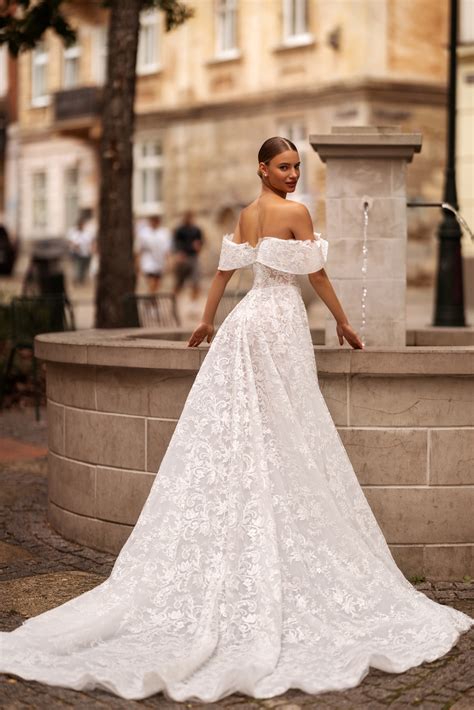 Feminity Essence – Lana Grace Bridal