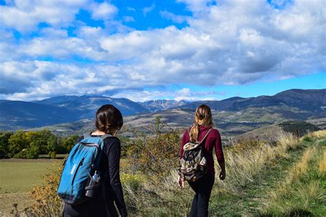 500+ Beautiful Hiking Photos · Pexels · Free Stock Photos