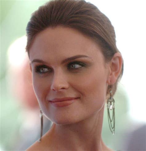 Emily Deschanel - Bones Photo (2739314) - Fanpop