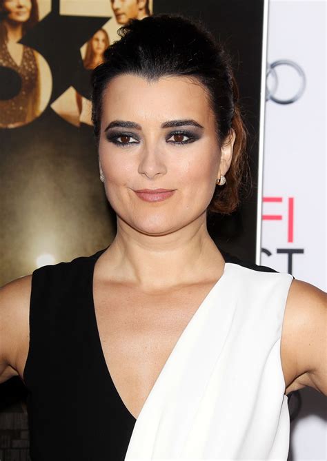 Cote de Pablo - Premiere The 33' - AFI FEST 2015 • CelebMafia