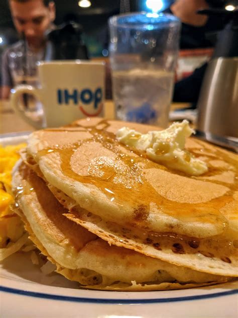 Pancakes are back: Ramadan traditions return with IHOP suhoor, other 24 ...