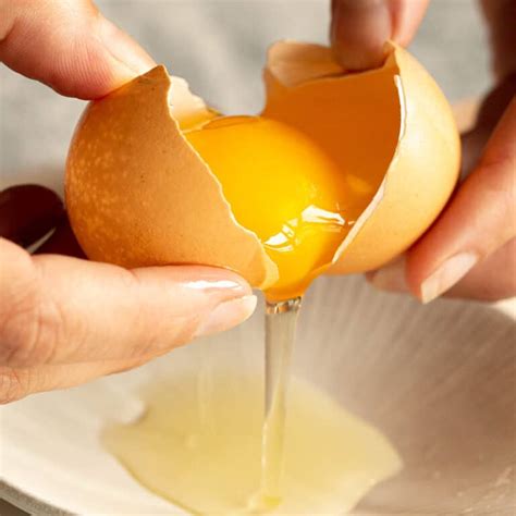 amazing egg white recipes    leftover egg whites wandercooks