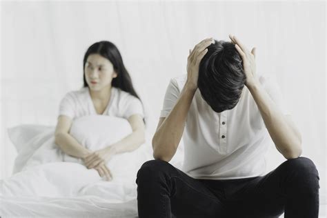Man Slammed for Leaving Birthday Getaway Over Girlfriend's Drunken
