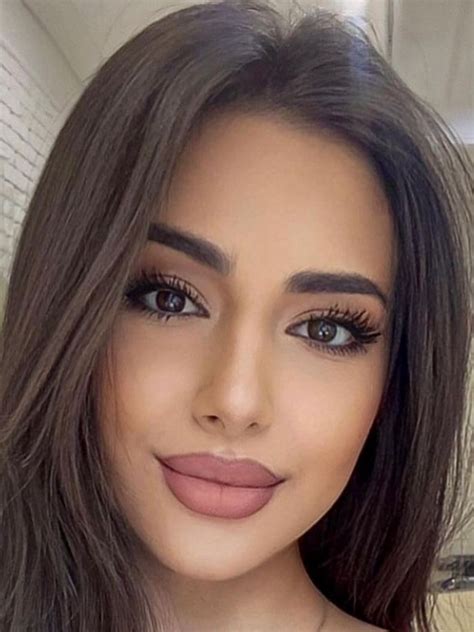 Pin by Paul Young on Pretty Faces | Beauty make up, Brunette beauty