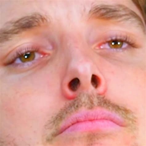 in all lazarbeam's I am bored thumbnail's : r/Lazerbeam