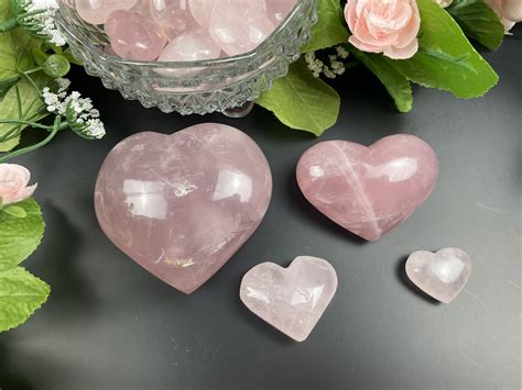 ROSE QUARTZ HEARTS - The Crystal Apothecary Co