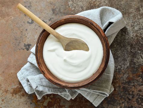 Sour cream | Description, History, Uses, Nutrition, & Facts | Britannica