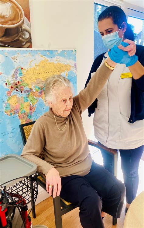 Residents at Bernard Sunley energised by their regular physio sessions