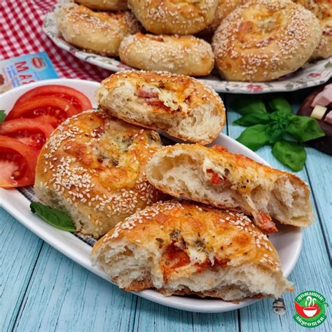 Питки-пица - Домашни Вкусотии - Питки-пица рецепта
