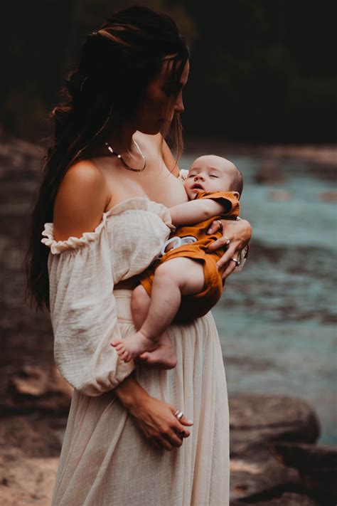 The 48 most beautiful breastfeeding photos ever – Artofit