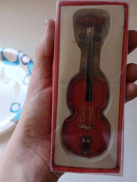 ladies and gentlemen the world's smallest violin! : r/AJR